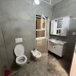 Ajla Komuna Apartament * Тирана