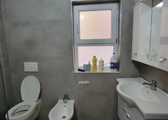 Apartment Ajla Komuna Apartament